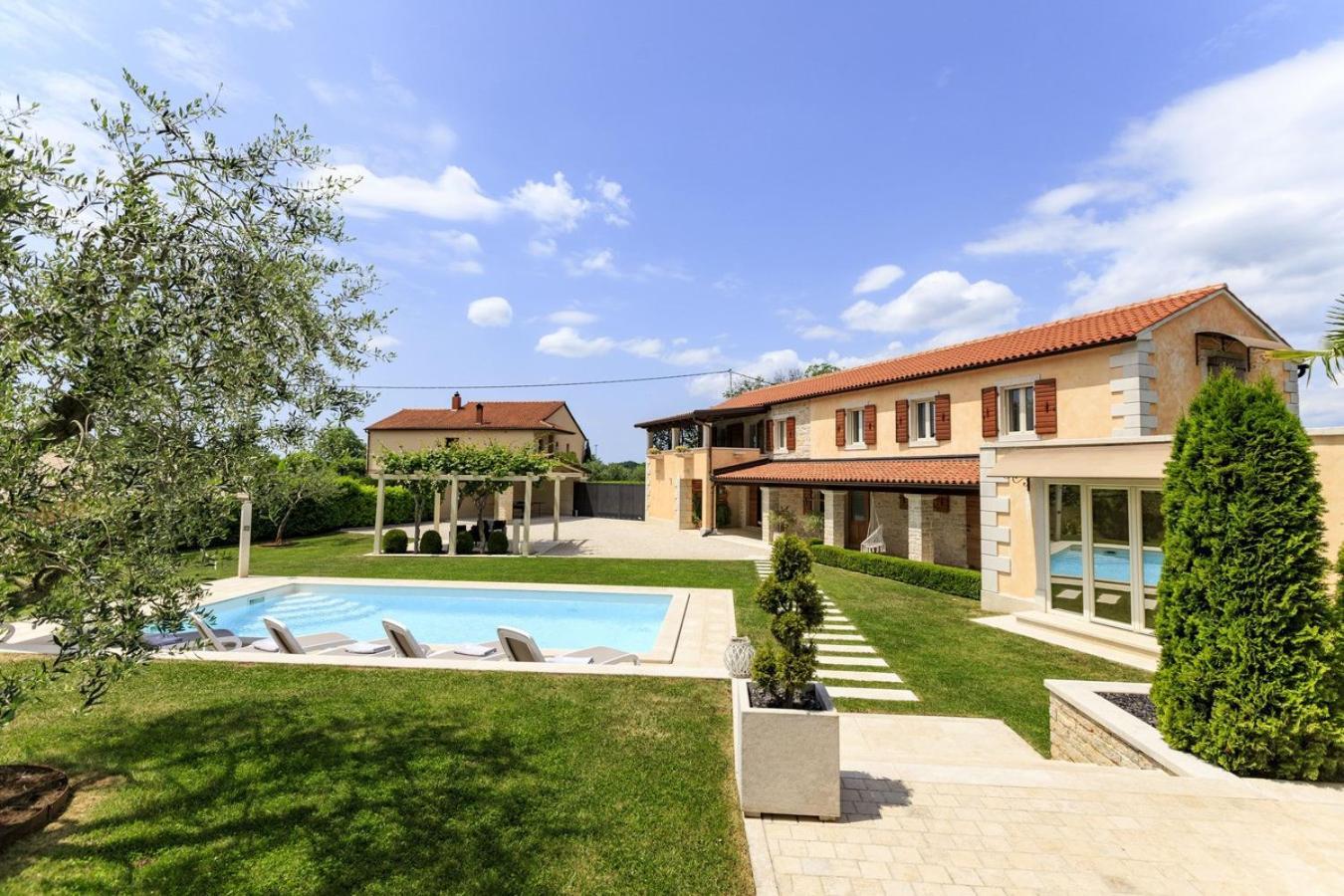 Villa Viscum In Central Istria For 8 Persons With Large Garden - Pet Friendly Pazin Exterior foto