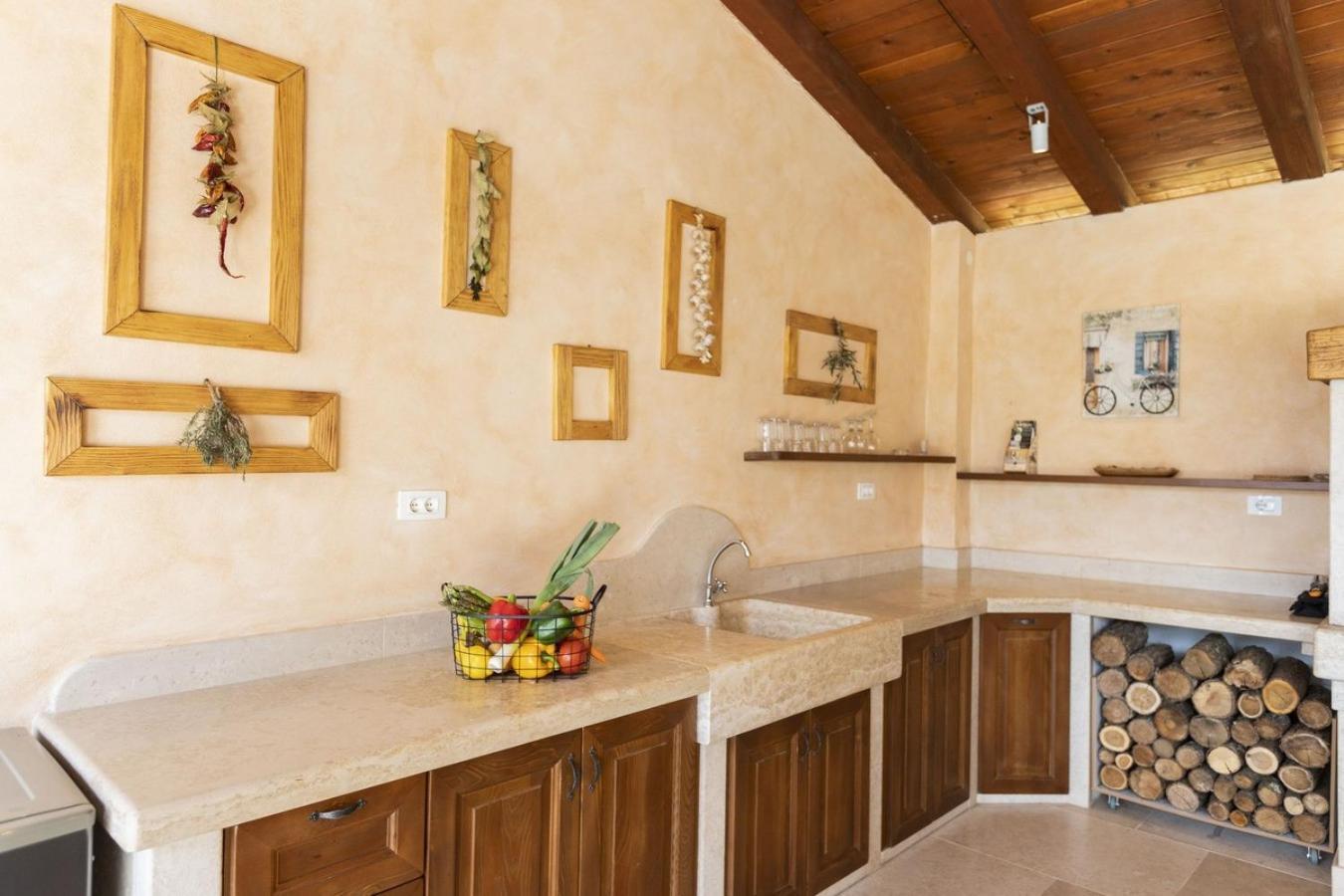 Villa Viscum In Central Istria For 8 Persons With Large Garden - Pet Friendly Pazin Exterior foto