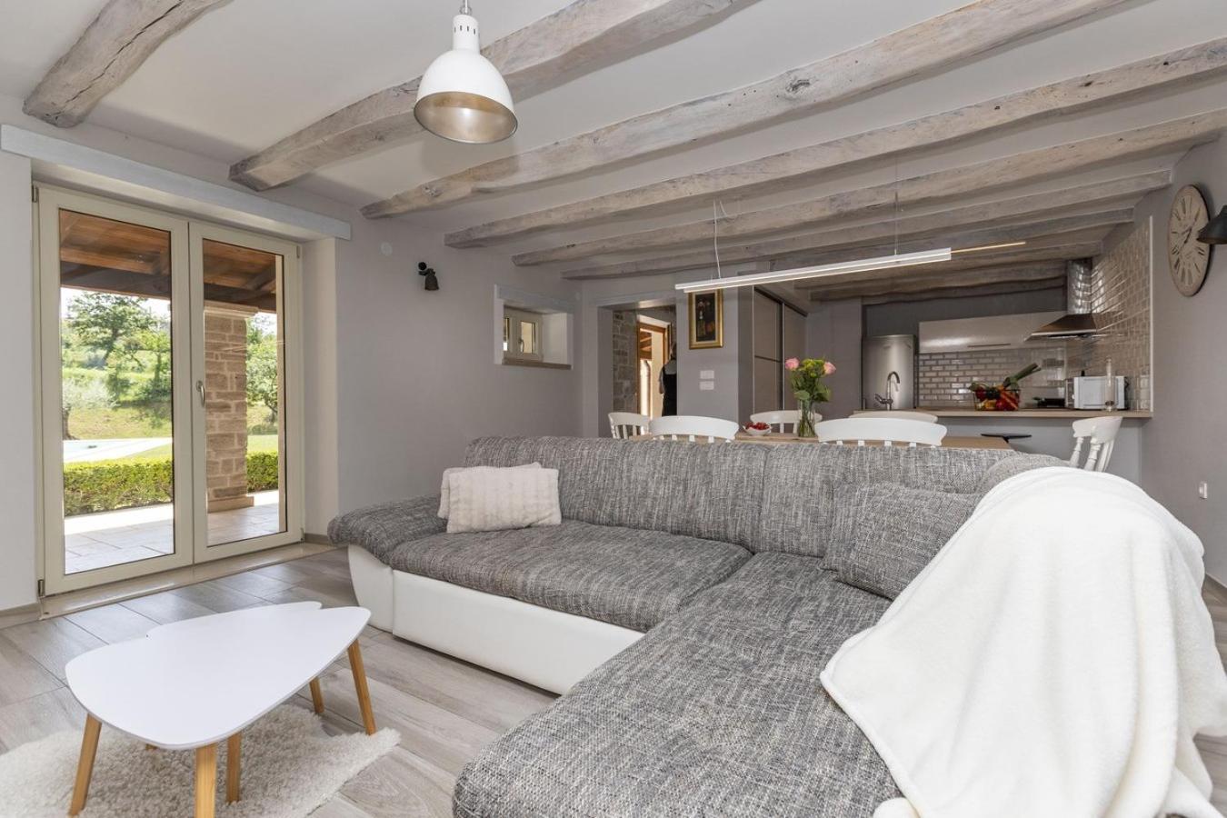 Villa Viscum In Central Istria For 8 Persons With Large Garden - Pet Friendly Pazin Exterior foto
