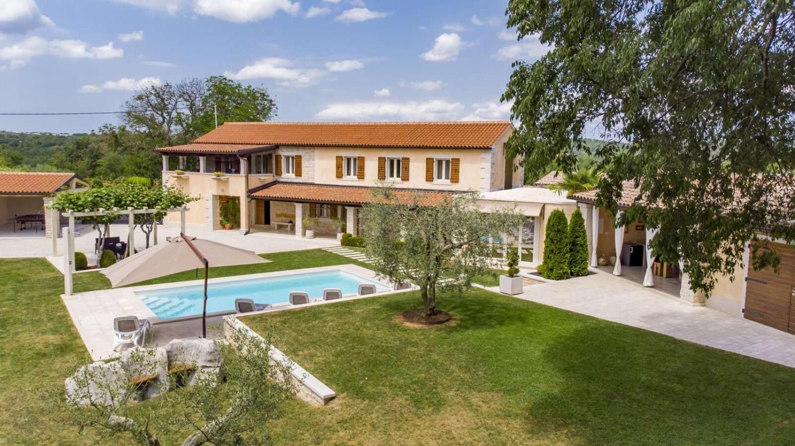 Villa Viscum In Central Istria For 8 Persons With Large Garden - Pet Friendly Pazin Exterior foto